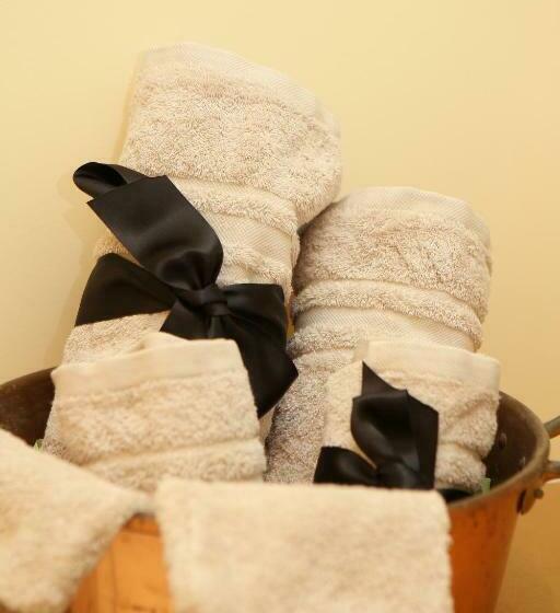 Номер Стандарт Вид на Горы, Aux Pierres Magiques