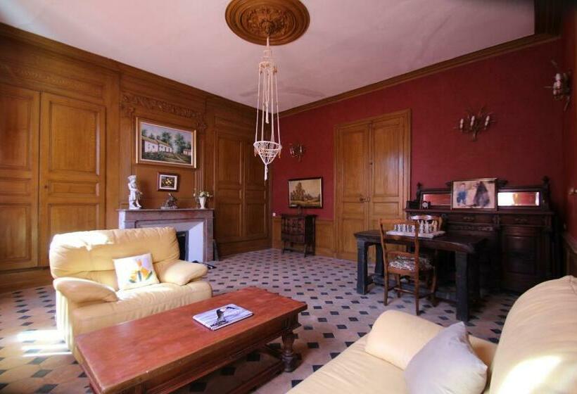 Трехместный Номер Стандарт Вид на Сад, Domaine Des Roses