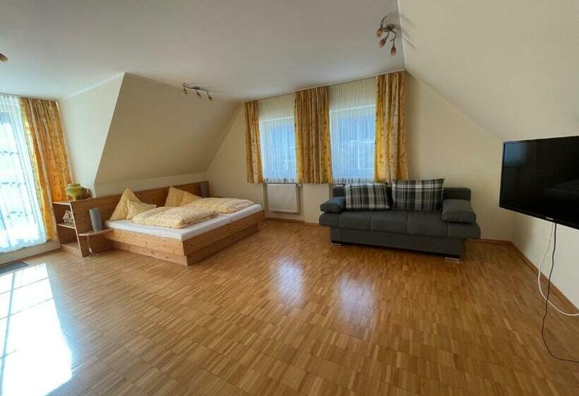 标准间, Gasthaus Felsenwastl