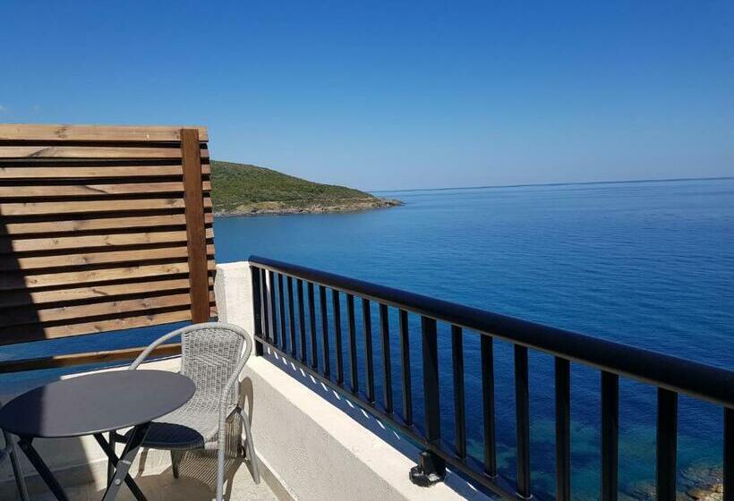 Номер Стандарт Вид на Море, Maison Bella Vista