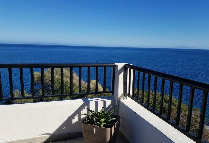 Номер Стандарт Вид на Море, Maison Bella Vista