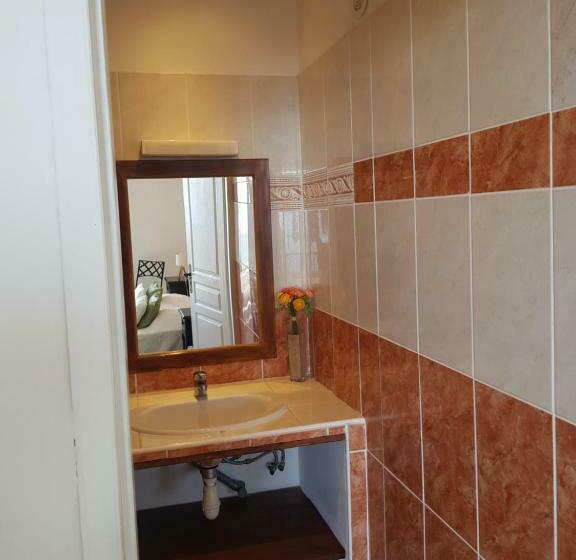 Номер Стандарт Вид на Море, Maison Bella Vista