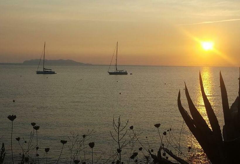 Дом 4 Спальни, Maison Bella Vista