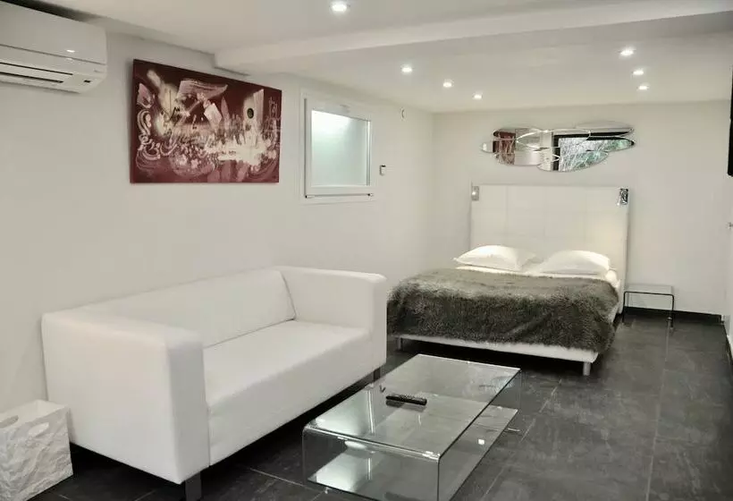 エコノミールーム, Villa Hippocampe