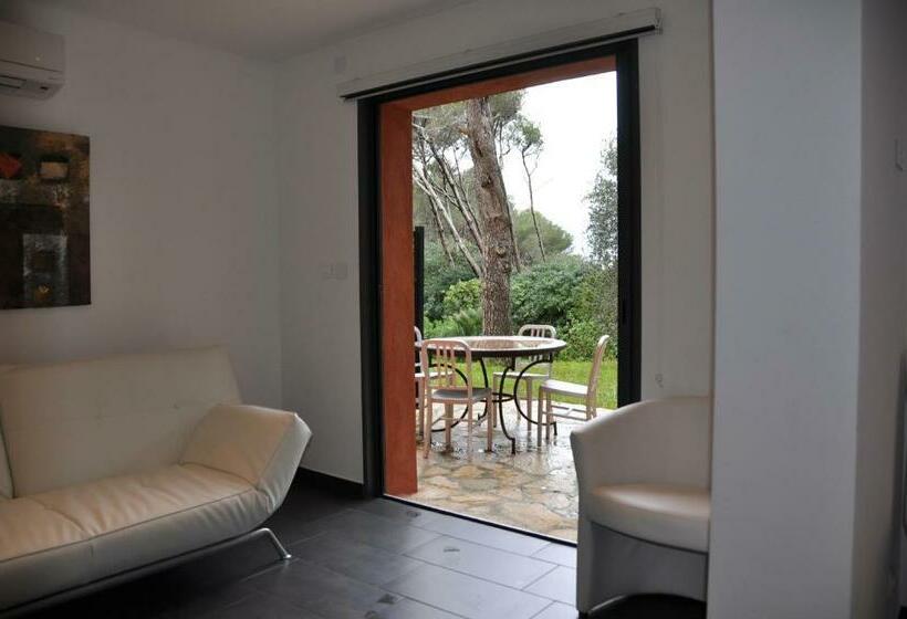 جناح مطلّ علي الحديقة, Villa Hippocampe