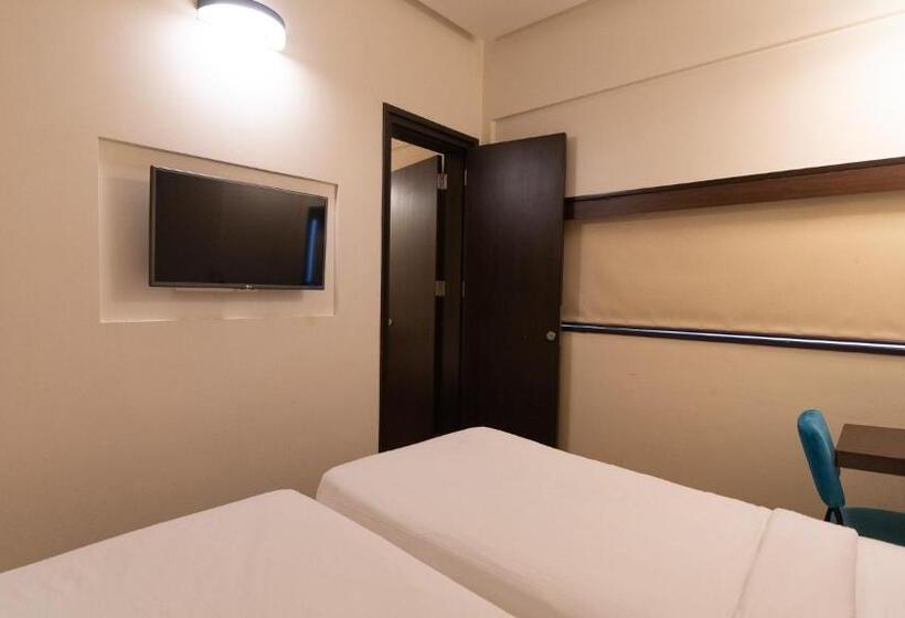 Perhehuone, 7 Apple Hotel Aurangabad