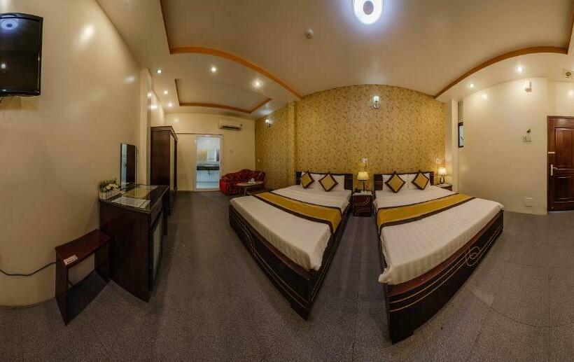 Standard Quadruple Room, Dong Bao