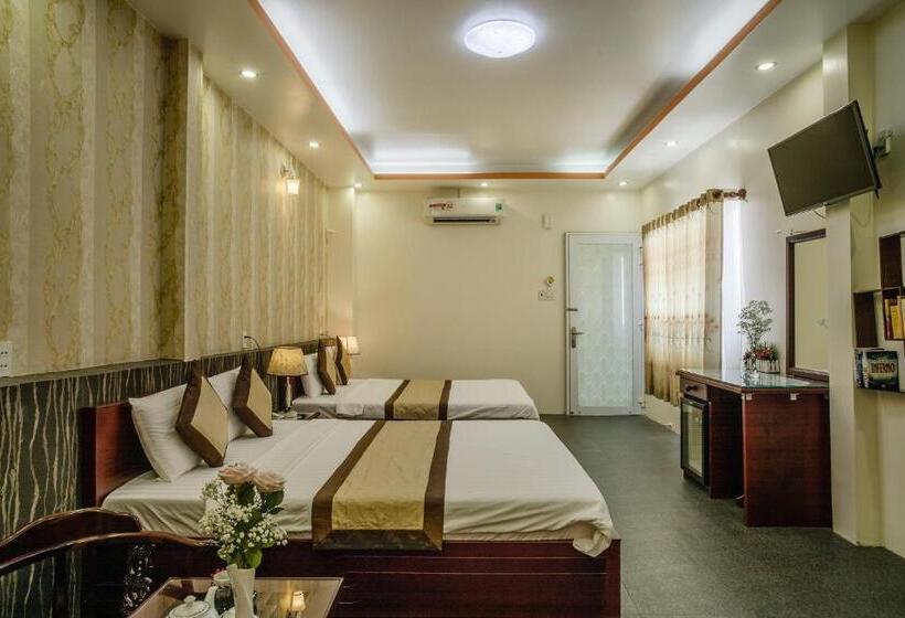 Deluxe Quadruple Room, Dong Bao