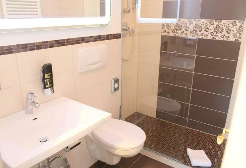 Superior Værelse, Gasthaus Schiff