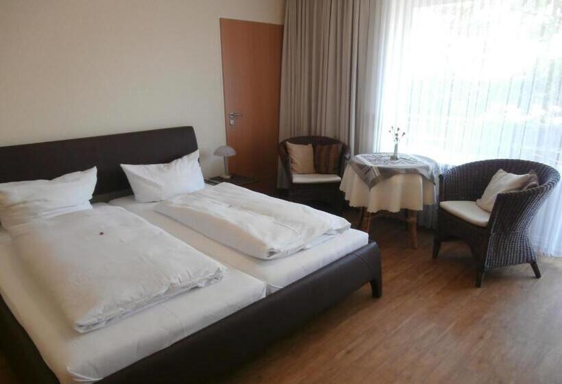 标准间, Hasselbarth