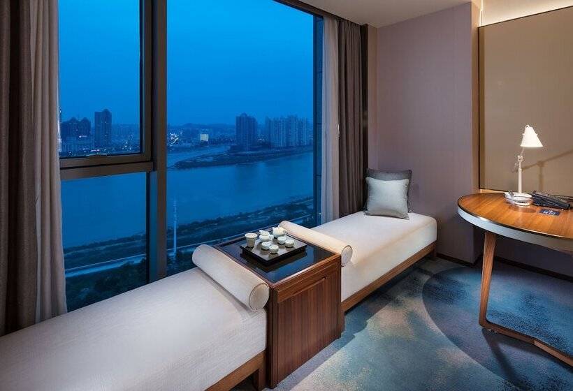 Номер Executive, Hilton Quanzhou Riverside
