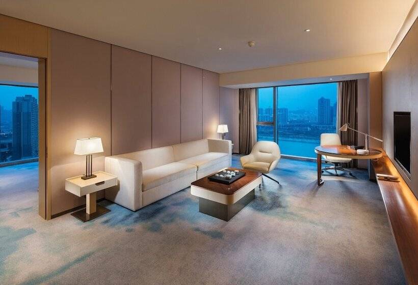 Люкс Повышенной Комфортности, Hilton Quanzhou Riverside