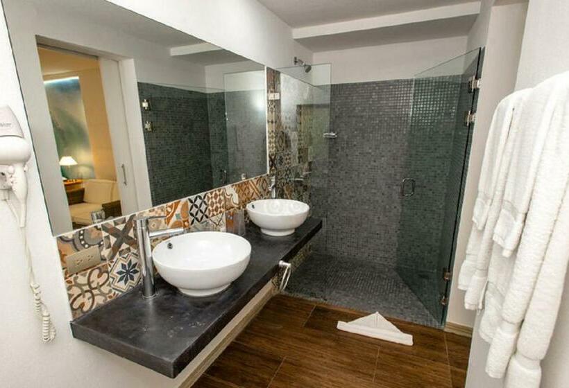 סוויטה, La Vela Boutique