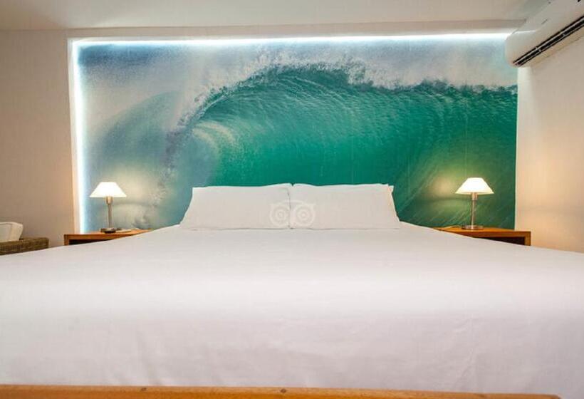 סוויטה, La Vela Boutique