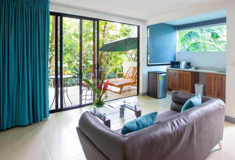 סוויטת מאסור, La Vela Boutique