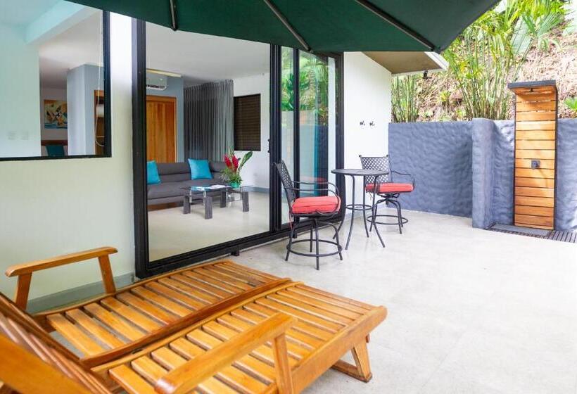 סוויטת מאסור, La Vela Boutique