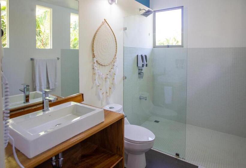 סוויטה משפחתית, La Vela Boutique