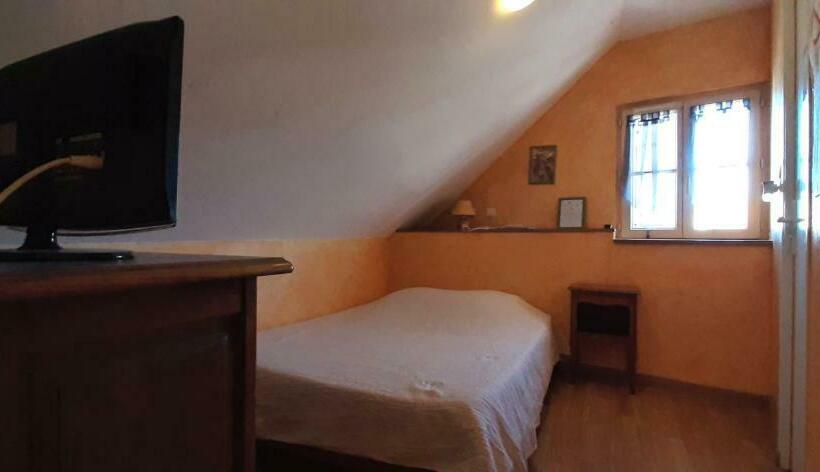 غرفة قياسية رباعية, Le Marmagne