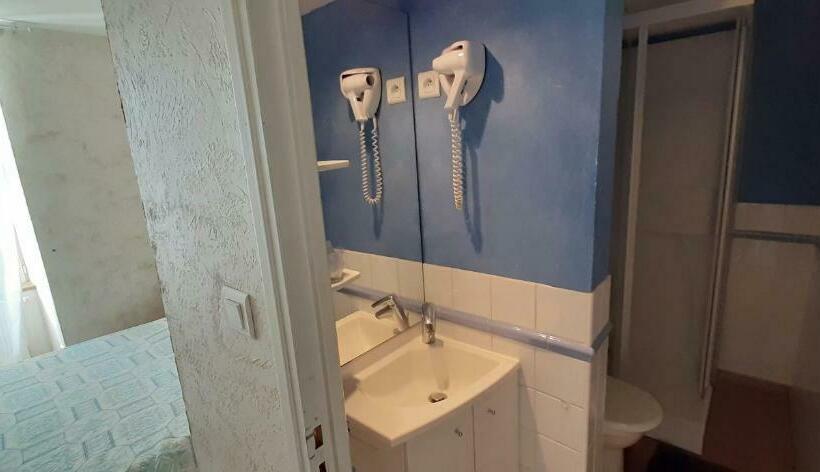 غرفة أساسية, Le Marmagne