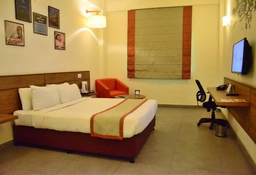 デラックスルーム, Max Hotels Prayagraj