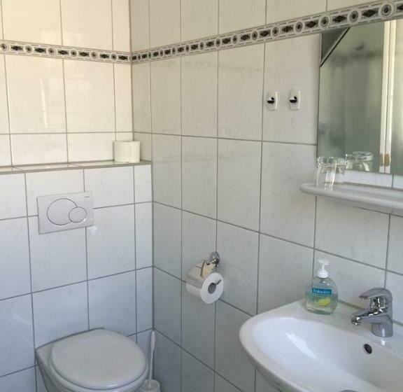 스탠다드 룸, Restaurant Zagreb