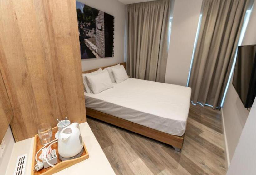 غرفة قياسية فردية ذات إطلالة جانبية على البحر, Titania