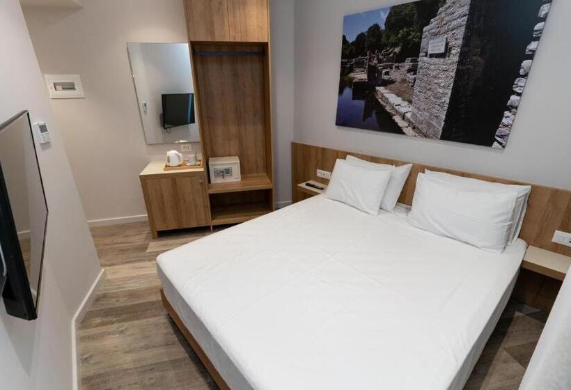 غرفة قياسية فردية ذات إطلالة جانبية على البحر, Titania