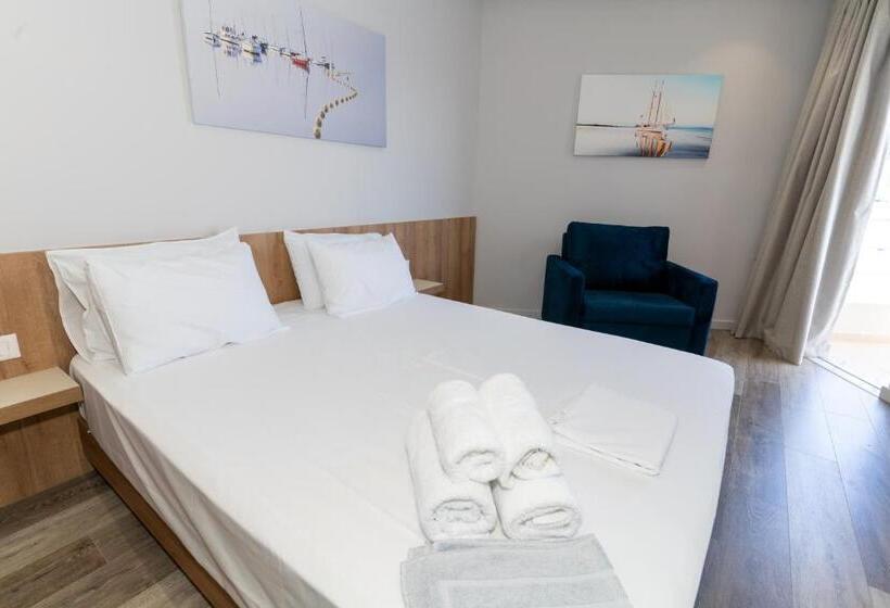 غرفة قياسية, Titania