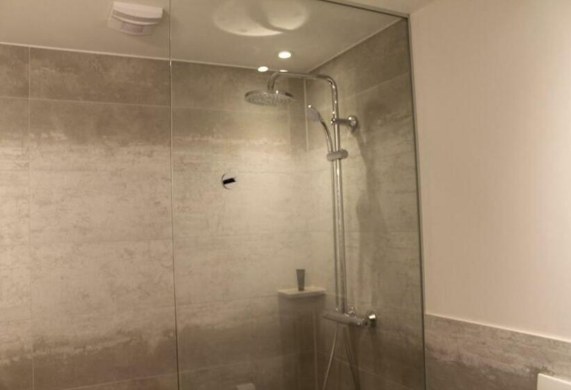 스탠다드 싱글 룸, Traumschmiede