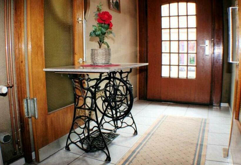 스탠다드 룸, Weibertreu