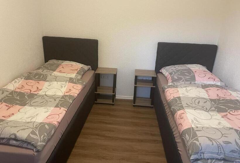 침실 2개 아파트, Weibertreu