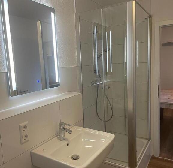 침실 2개 아파트, Weibertreu