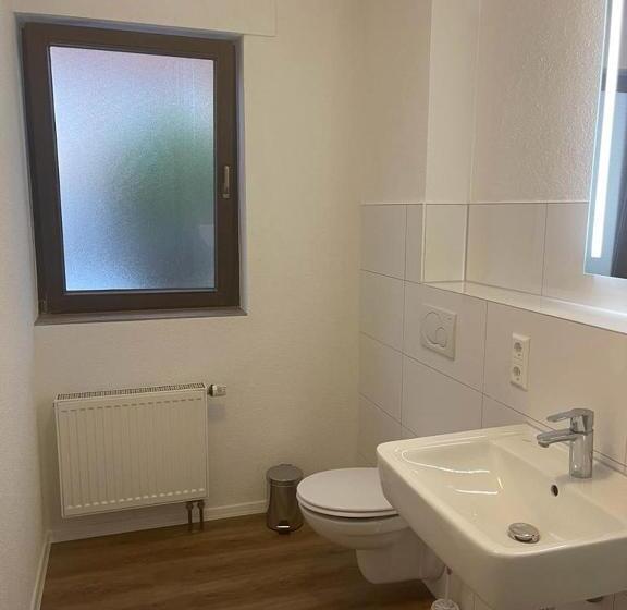 스탠다드 트리플 룸, Weibertreu