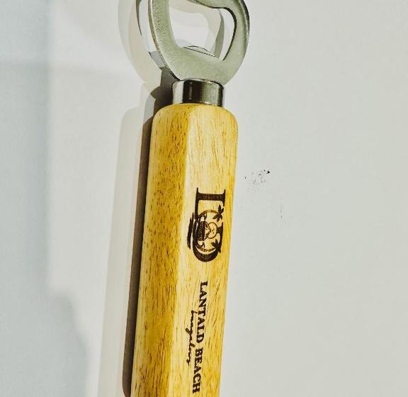 بنجلو سوبيريور, Lanta L.d. Beach Bungalow