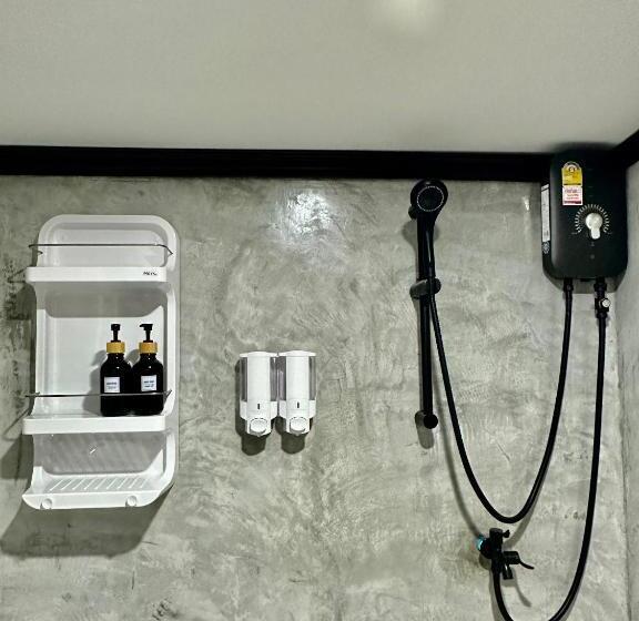 غرفة قياسية مطلّة علي البحر مزوَّدة بشُرفة, Lanta L.d. Beach Bungalow