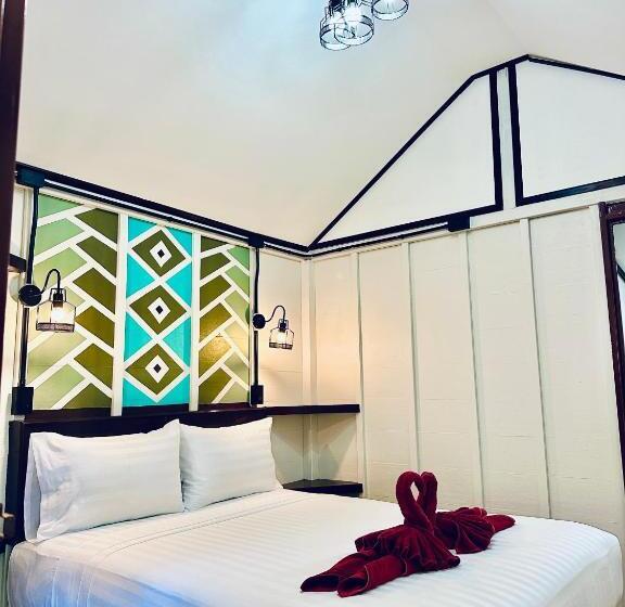 غرفة قياسية مطلّة علي البحر مزوَّدة بشُرفة, Lanta L.d. Beach Bungalow