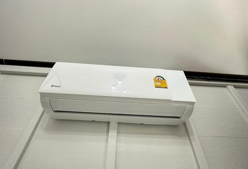 غرفة قياسية مطلّة علي البحر مزوَّدة بشُرفة, Lanta L.d. Beach Bungalow