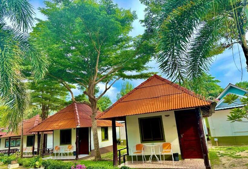 بنجلو سوبيريور, Lanta L.d. Beach Bungalow