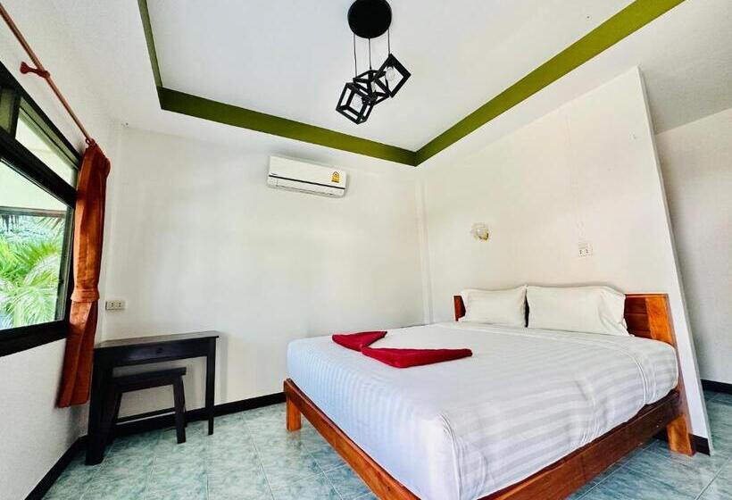 标准间带阳台, Lanta L.d. Beach Bungalow