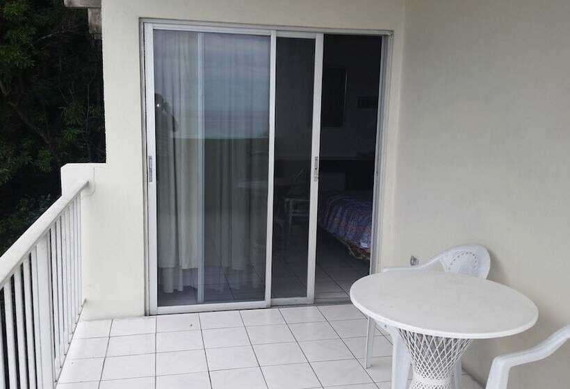 استودیو ساده, Montego Bay Club Apartments