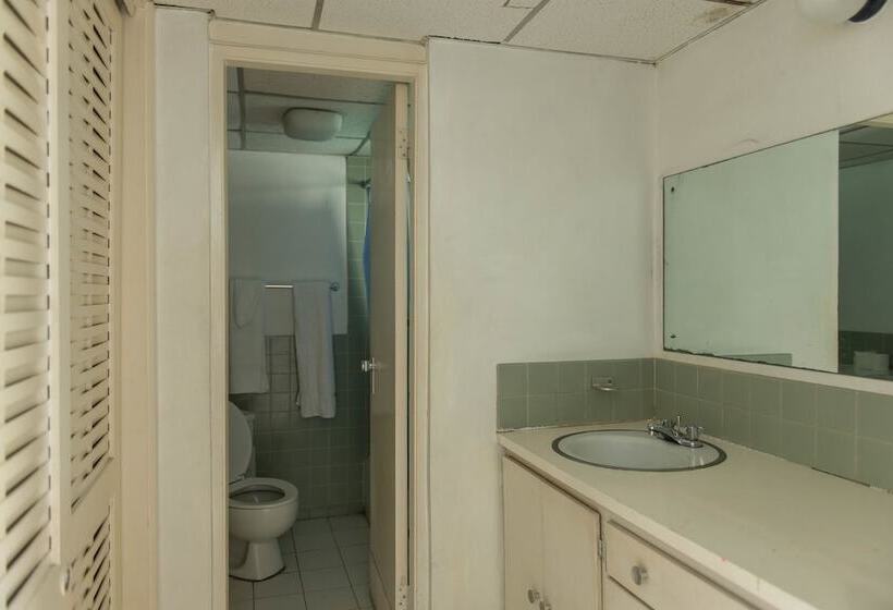 Economy Studio, Montego Bay Club Apartments