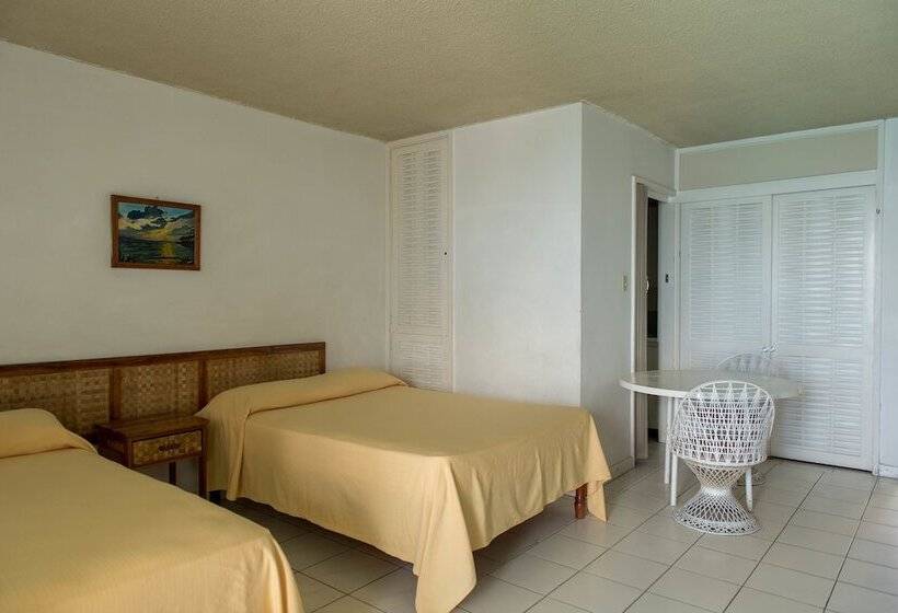 Economy Studio, Montego Bay Club Apartments