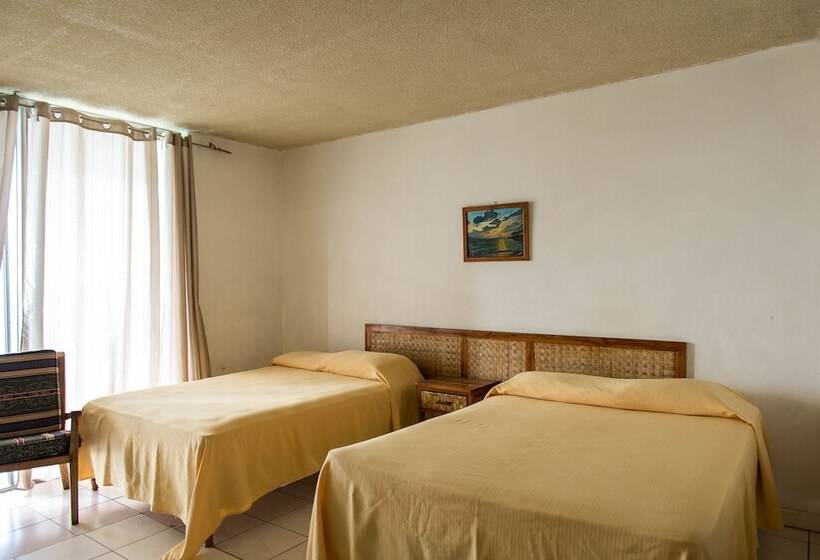 Economy Studio, Montego Bay Club Apartments