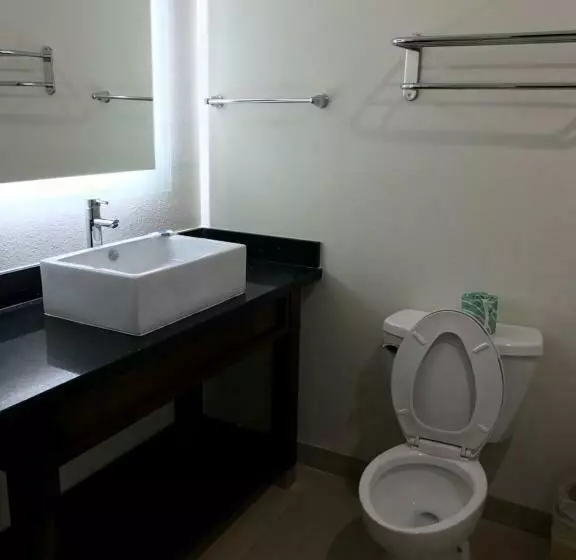 ２ダブルベッドのスタンダードルーム, Americas Best Value Inn & Suites Spring / N. Houston