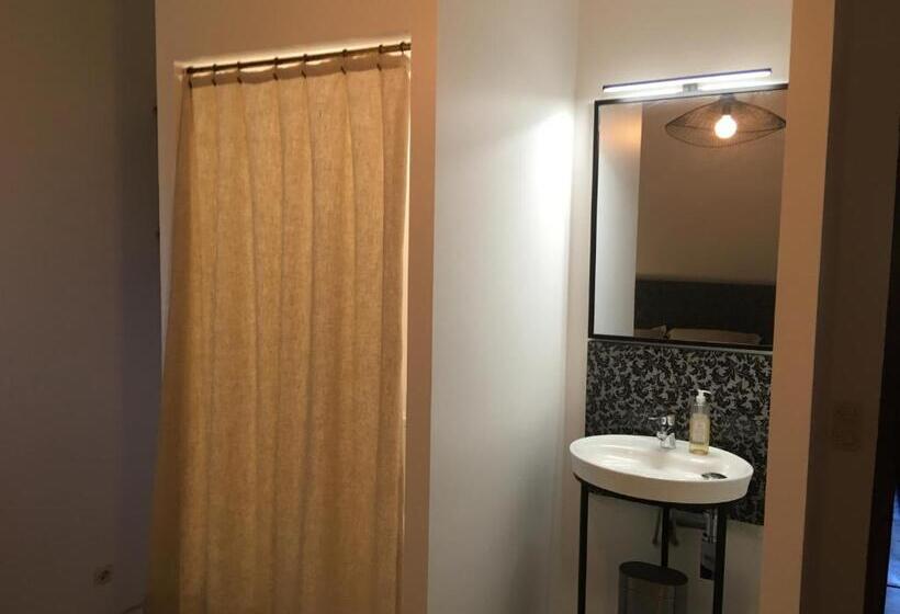 בית, 4 חדרי שינה, La Forge De La Coudraie