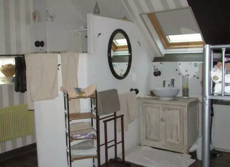 Perhehuone, La Grange