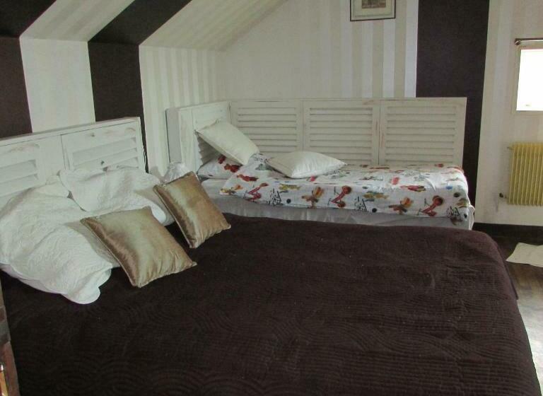 غرفة عائلية, La Grange