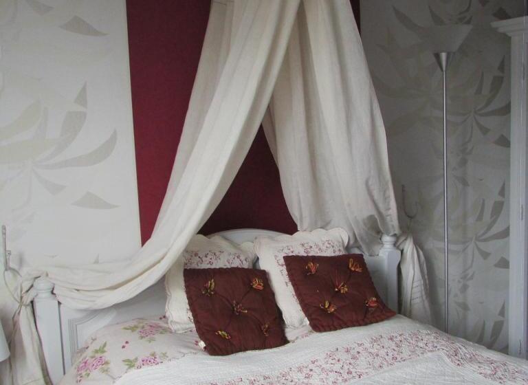 غرفة قياسية, La Grange