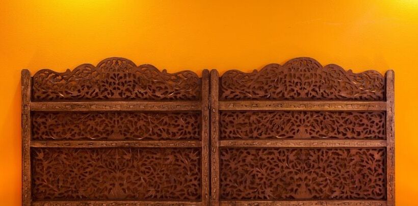 اتاق استاندارد با سرویس بهداشتی مشترک, Abracadabra Suites