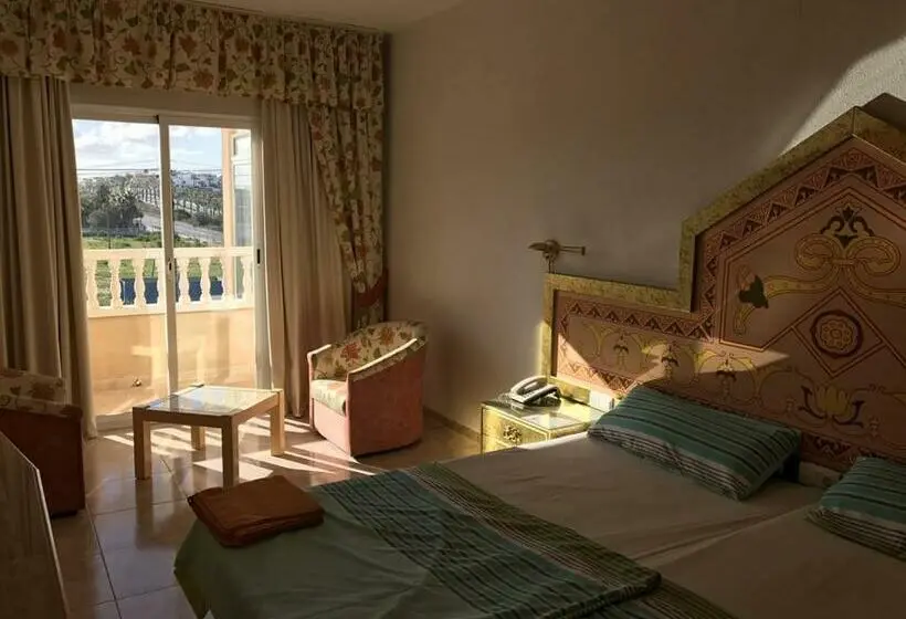 اتاق استاندارد, Algorfa